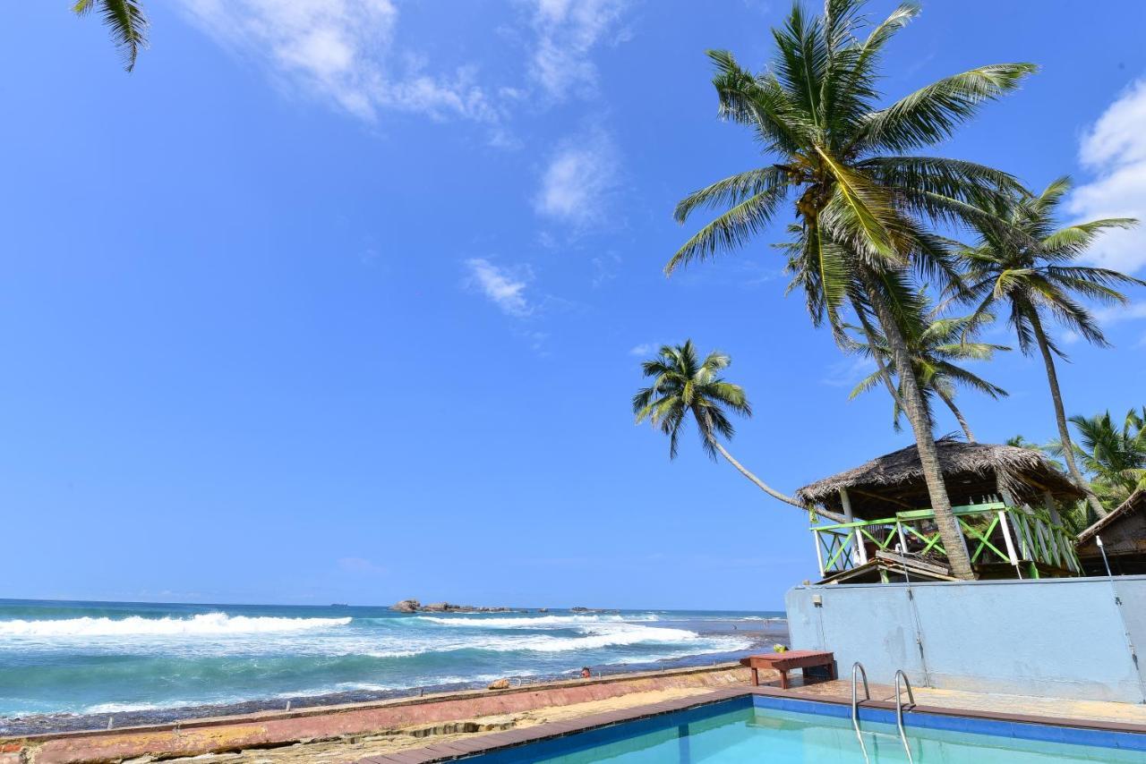 Lucky Seven Beach Resort Hikkaduwa Exterior foto